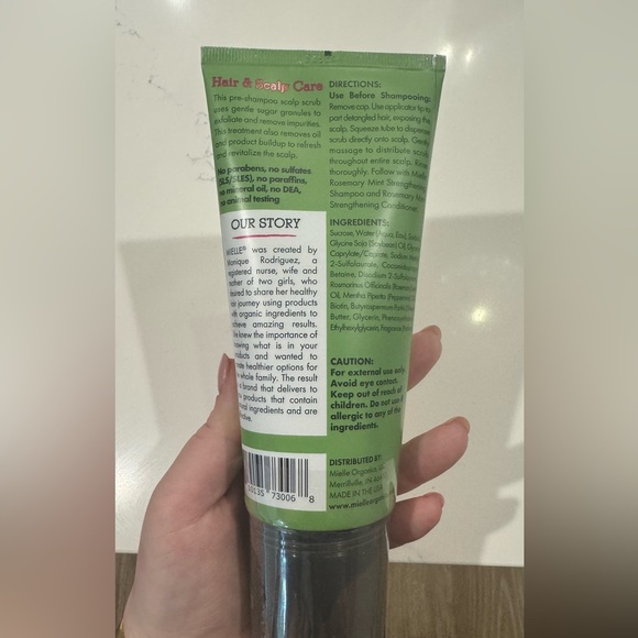 Mielle rosemary mint clarifying sugar scalp scrub - Picture 3 of 3